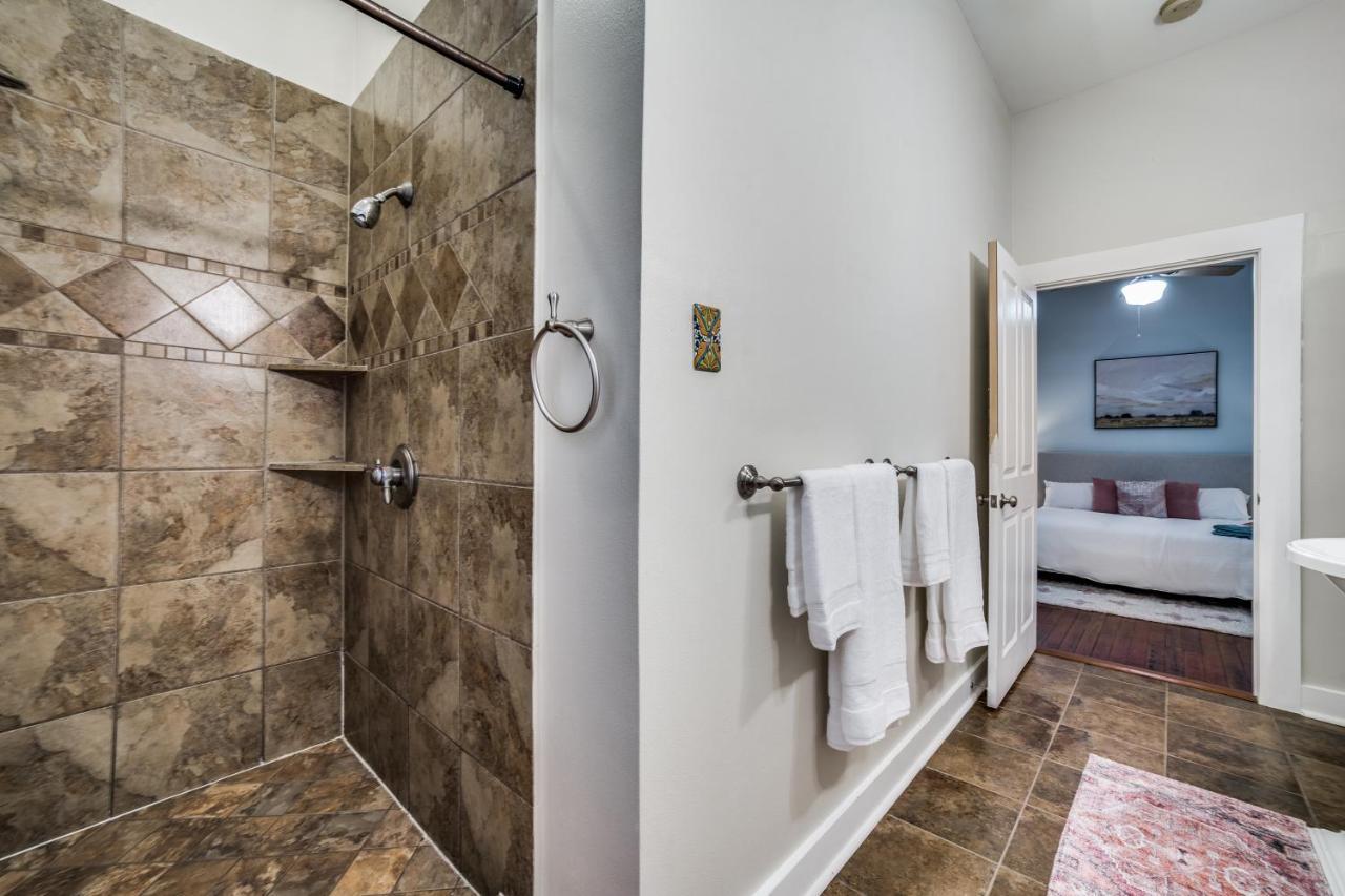 Downtown Historic 2Bdrm, Walk To Riverwalk, Alamo; Beautifully Renovated! San Antonio Extérieur photo